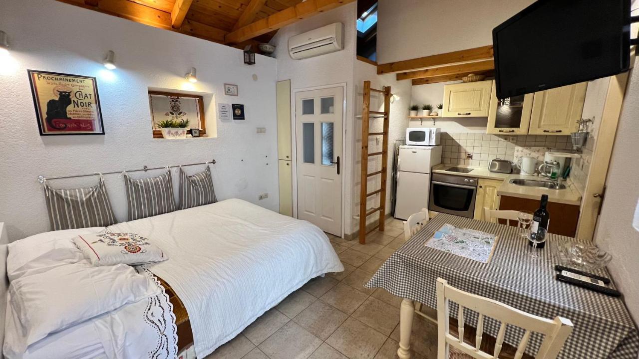 Apartament Karlo *